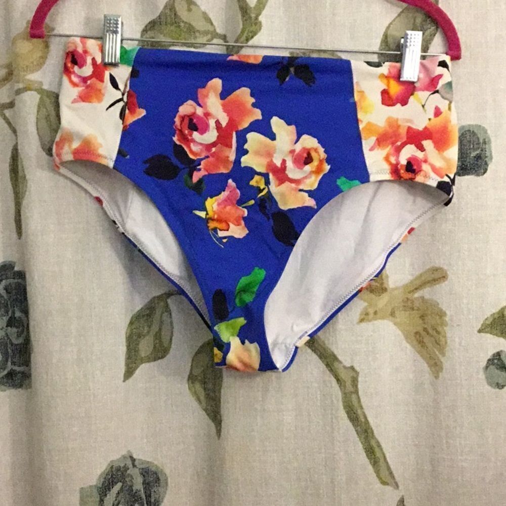 . Athleta Swim suit bottom only Women’s